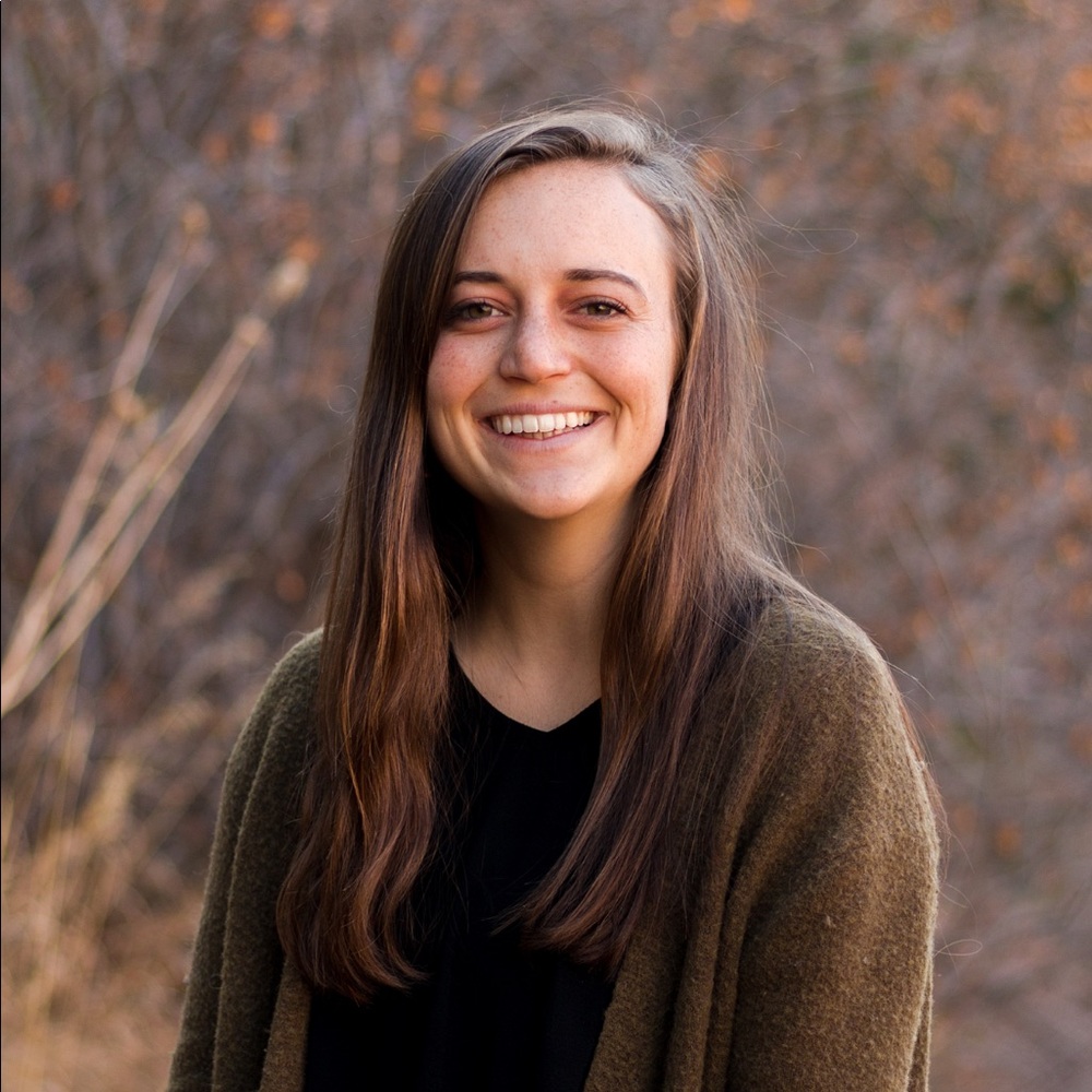 Meet your Posher, Alyssa